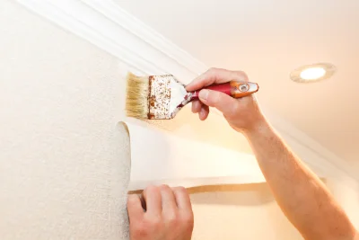 Pose de papier peint à Saussay — revêtements muraux et toiles de verre